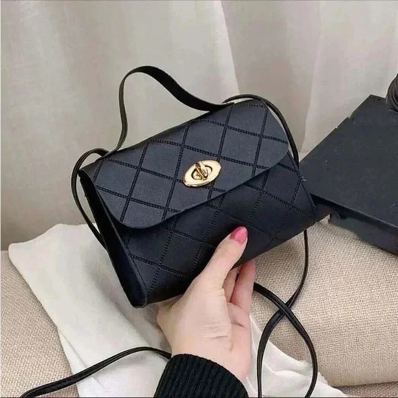 ⚠️Clearance Small Messenger Crossbody Bag White / Pink / Black / Brown / Red - Picture 3 of 11